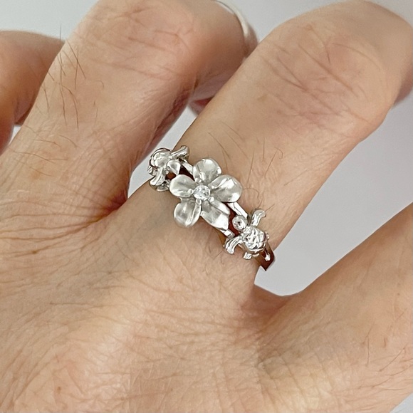 Sterling Silver Turtles and Plumeria Ring, Silver Rings, Hawaii Flower Jewelry - Picture 9 of 11